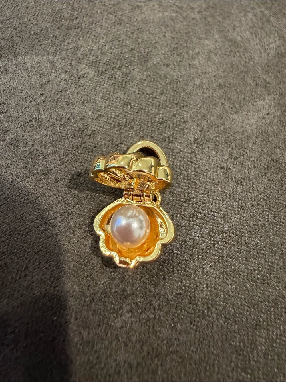 New Pandora Gold Pearl Shell Locket Pendant - Women Jewelry